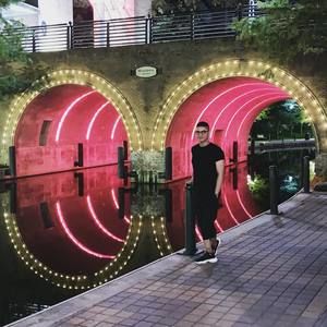 Meet your Posher, Chritman